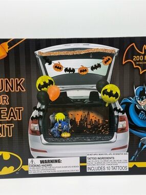 DC Batman Halloween Trunk Kit - Black & Orange